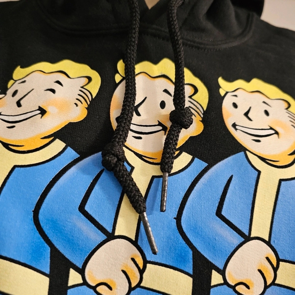 Fallout 76 Sweatshirt - Picture 4 of 14